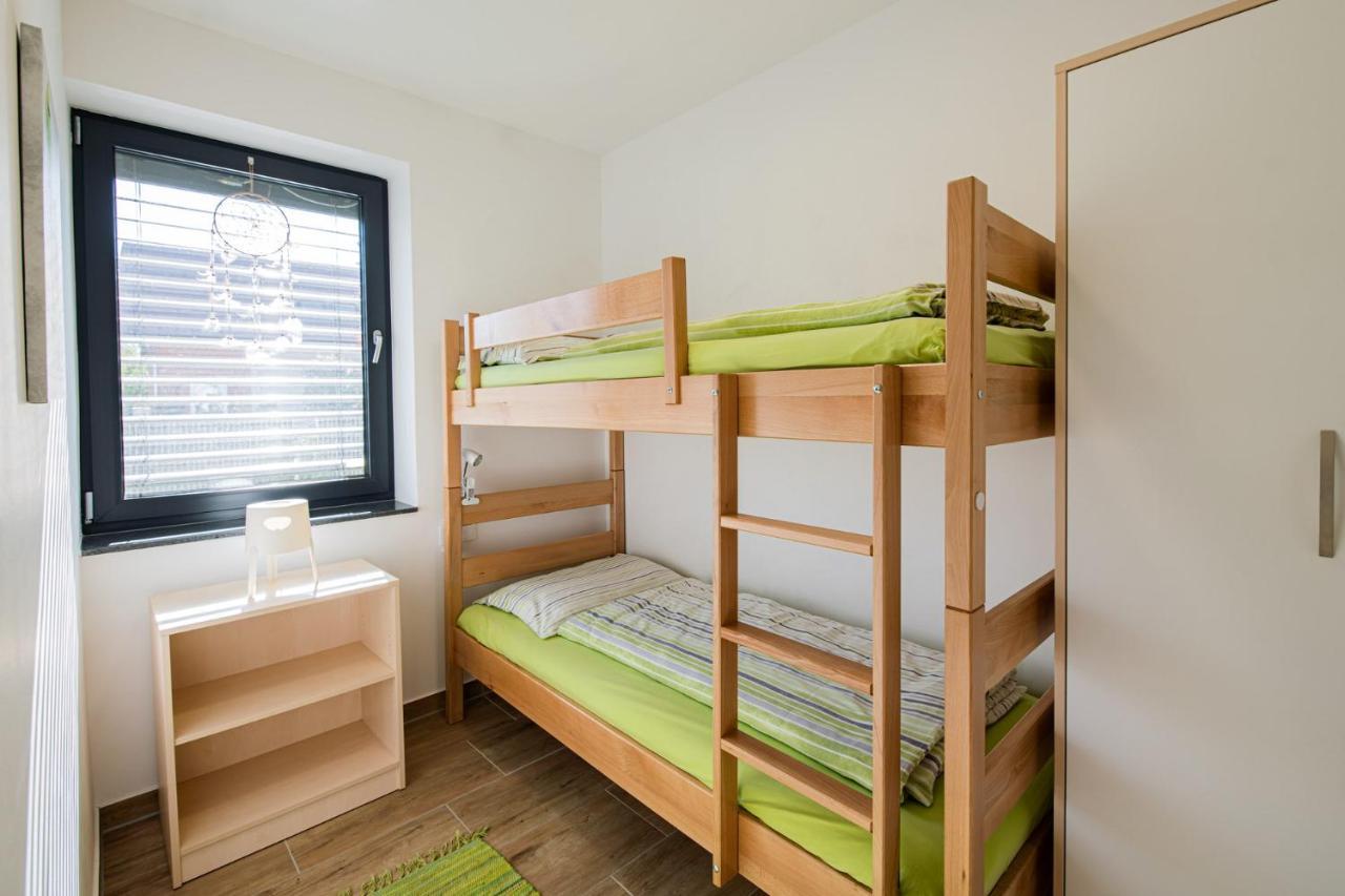 Apartmaji Banonia " Poletni Vetrc " Banovci Ngoại thất bức ảnh