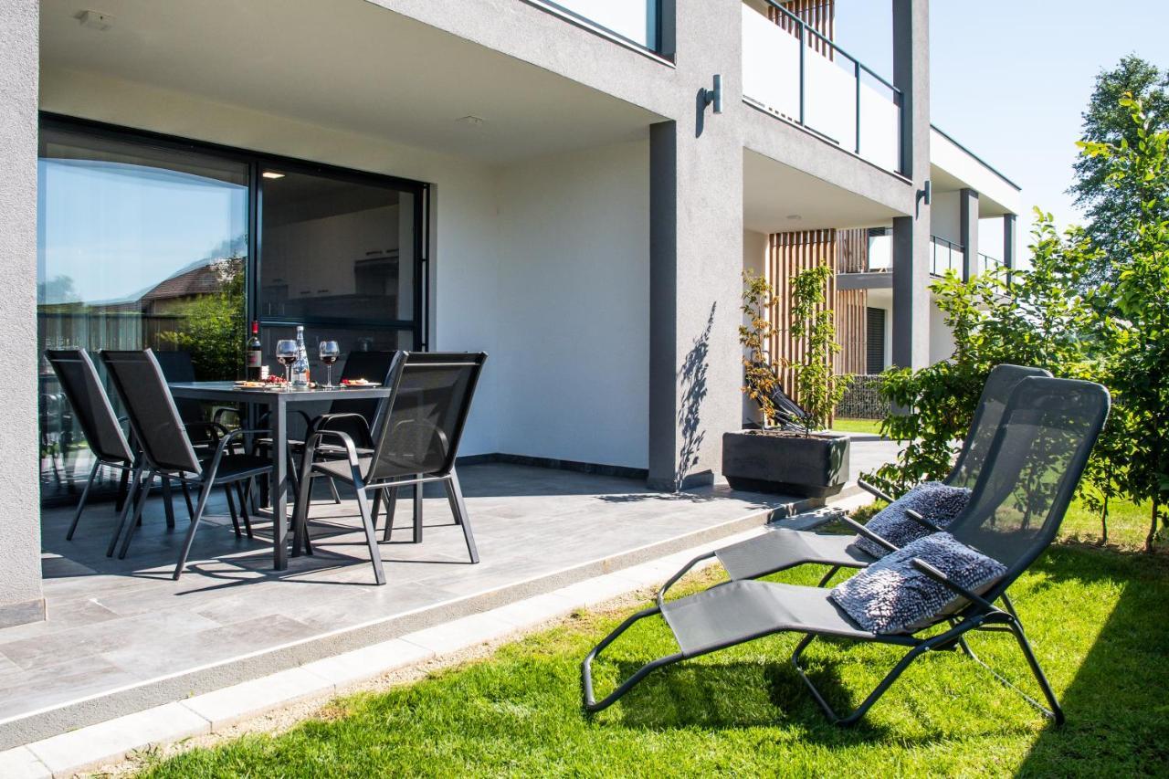 Apartmaji Banonia " Poletni Vetrc " Banovci Ngoại thất bức ảnh