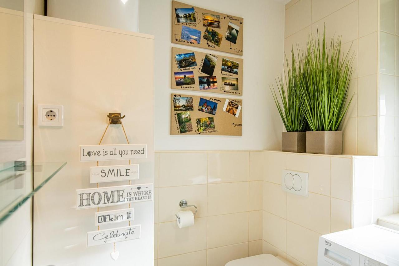 Apartmaji Banonia " Poletni Vetrc " Banovci Ngoại thất bức ảnh